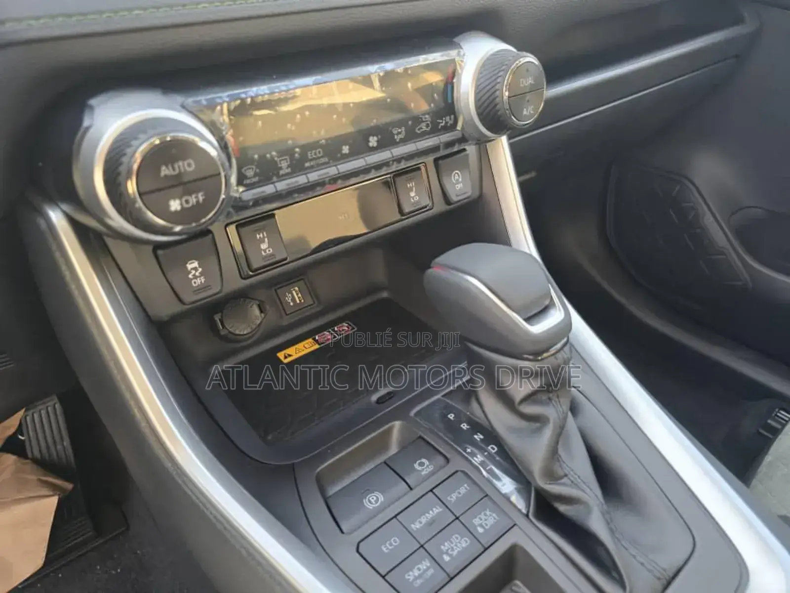 Neuf Toyota RAV4 Adventure AWD 2024 Noir