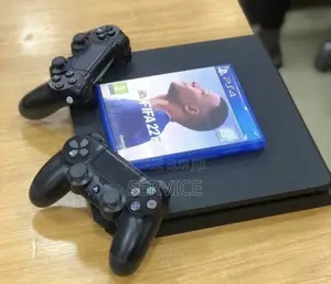 Ps4 Avec 3 Cd 10 Jeux Installé Et Deux Manettes