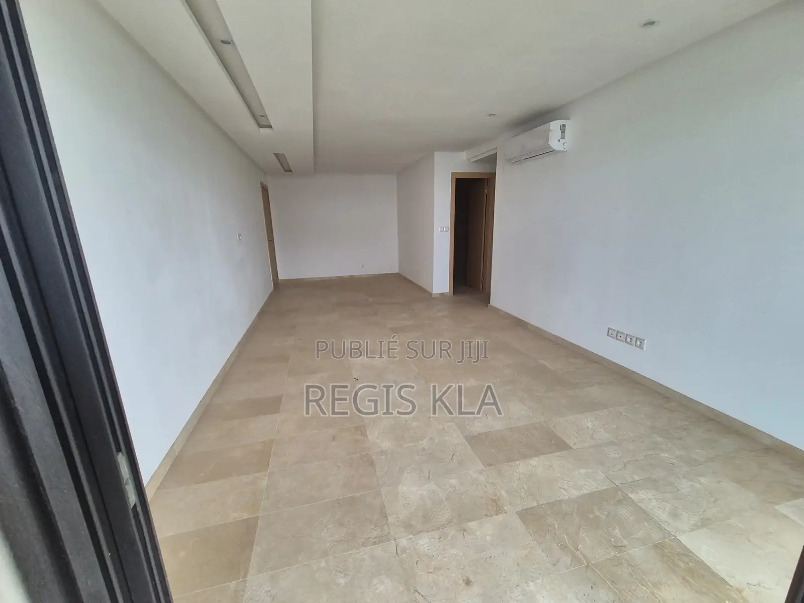 3chbre Appartement dans Cité Addoha, Attécoubé à Louer