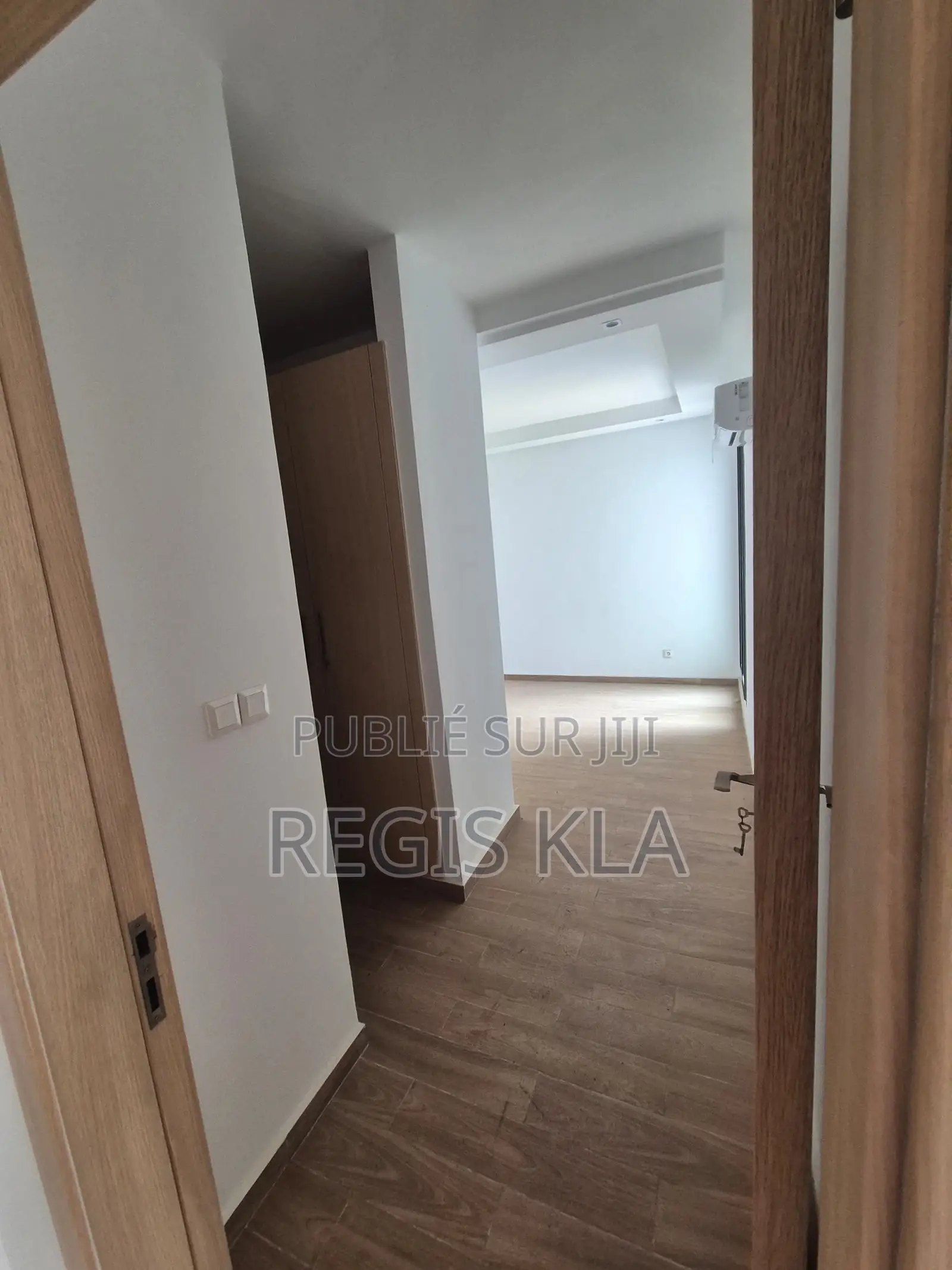 3chbre Appartement dans Cité Addoha, Attécoubé à Louer