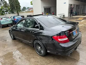 Mercedes-Benz C300 2009 Black