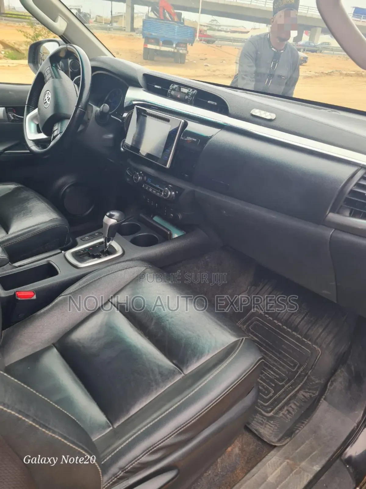 Toyota Hilux 2019 Black