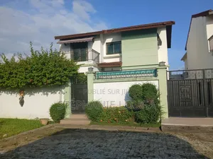 Photo - 4chbre Duplex dans Grand Bassam, Cité à Louer