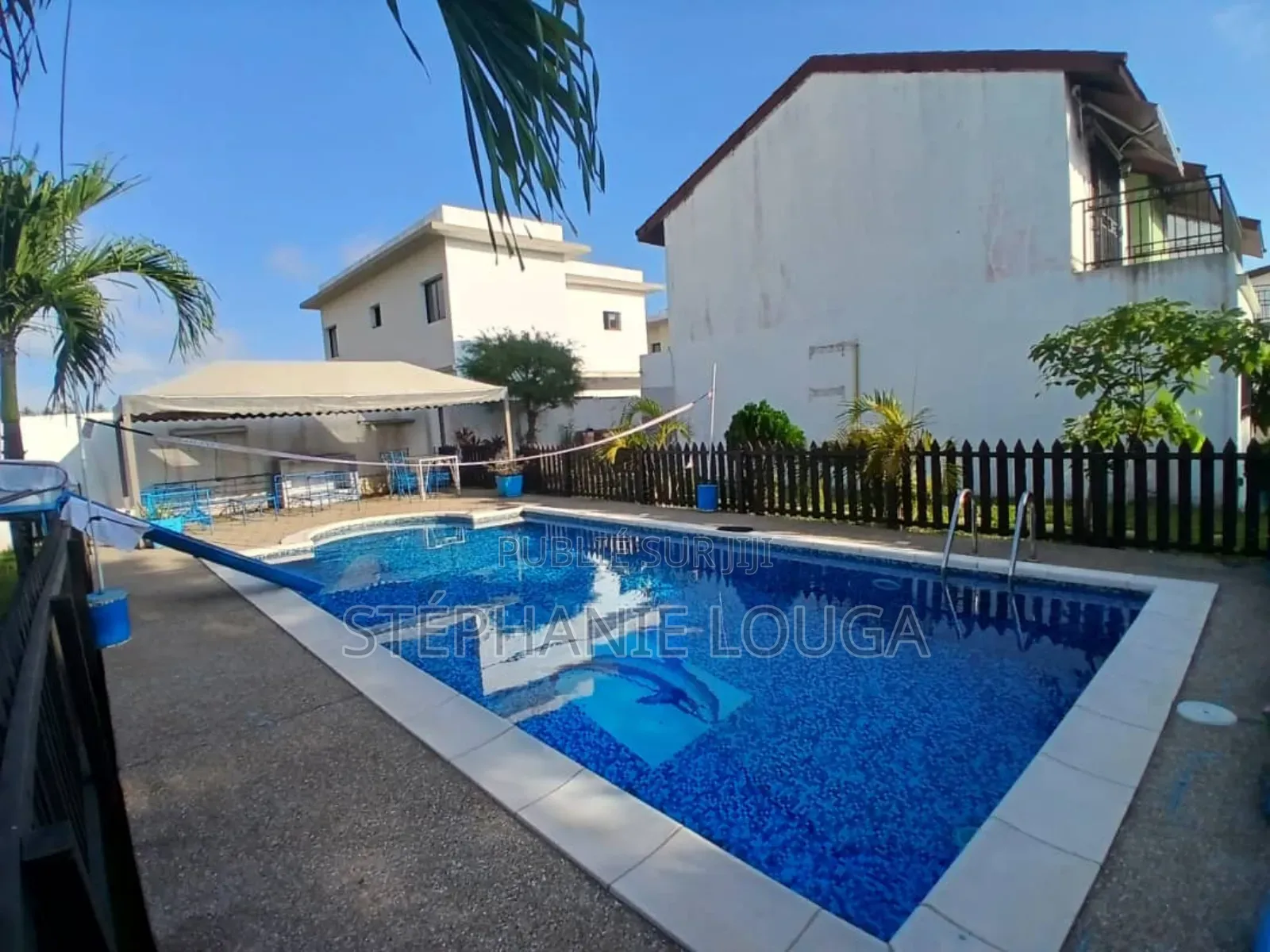 4chbre Duplex dans Grand Bassam, Cité à Louer