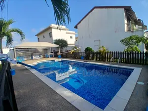 4chbre Duplex dans Grand Bassam, Cité à Louer