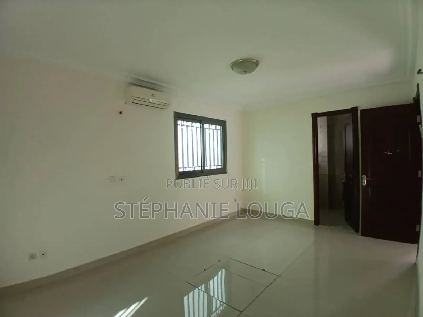 4chbre Duplex dans Grand Bassam, Cité à Louer