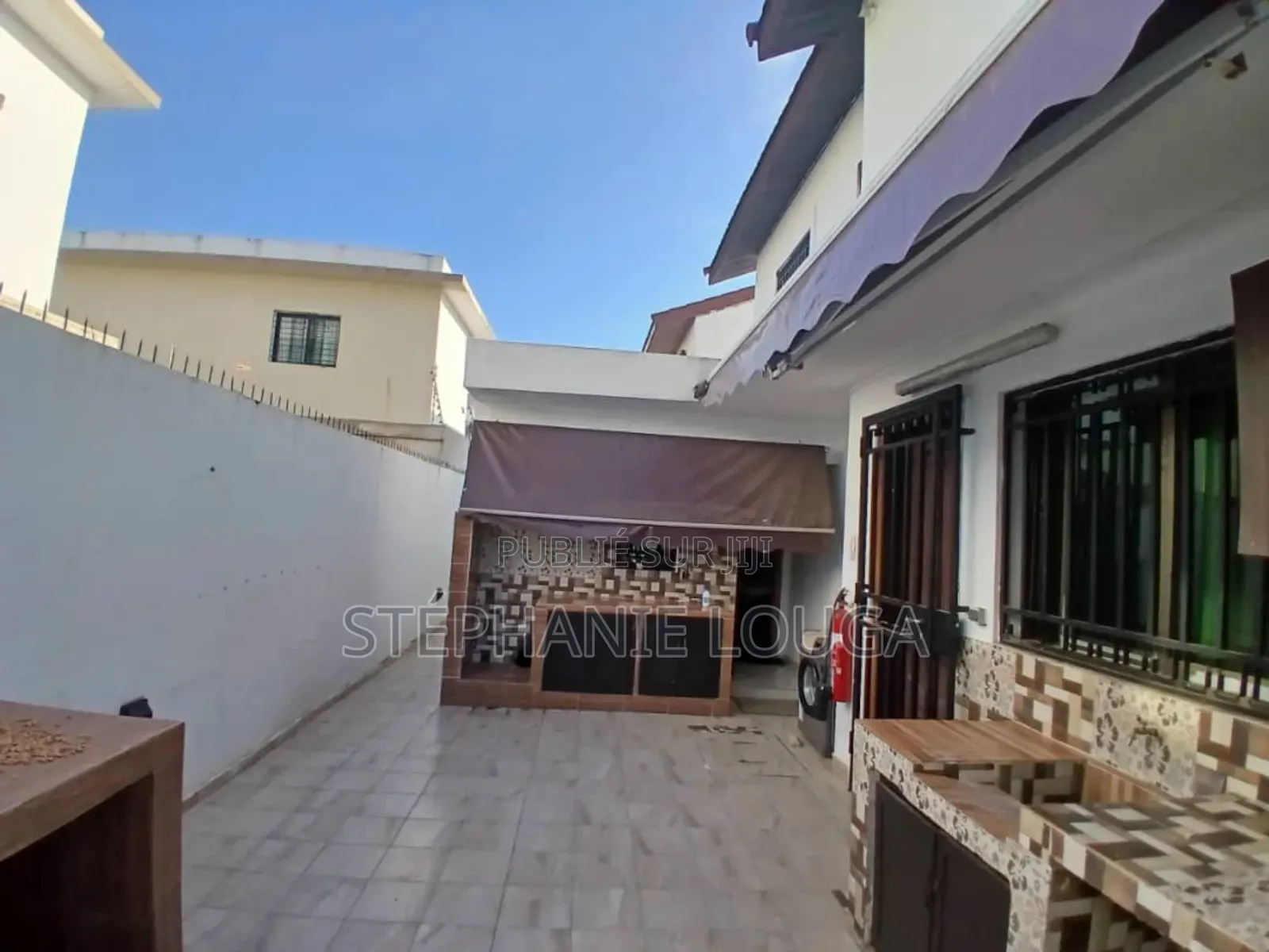 4chbre Duplex dans Grand Bassam, Cité à Louer