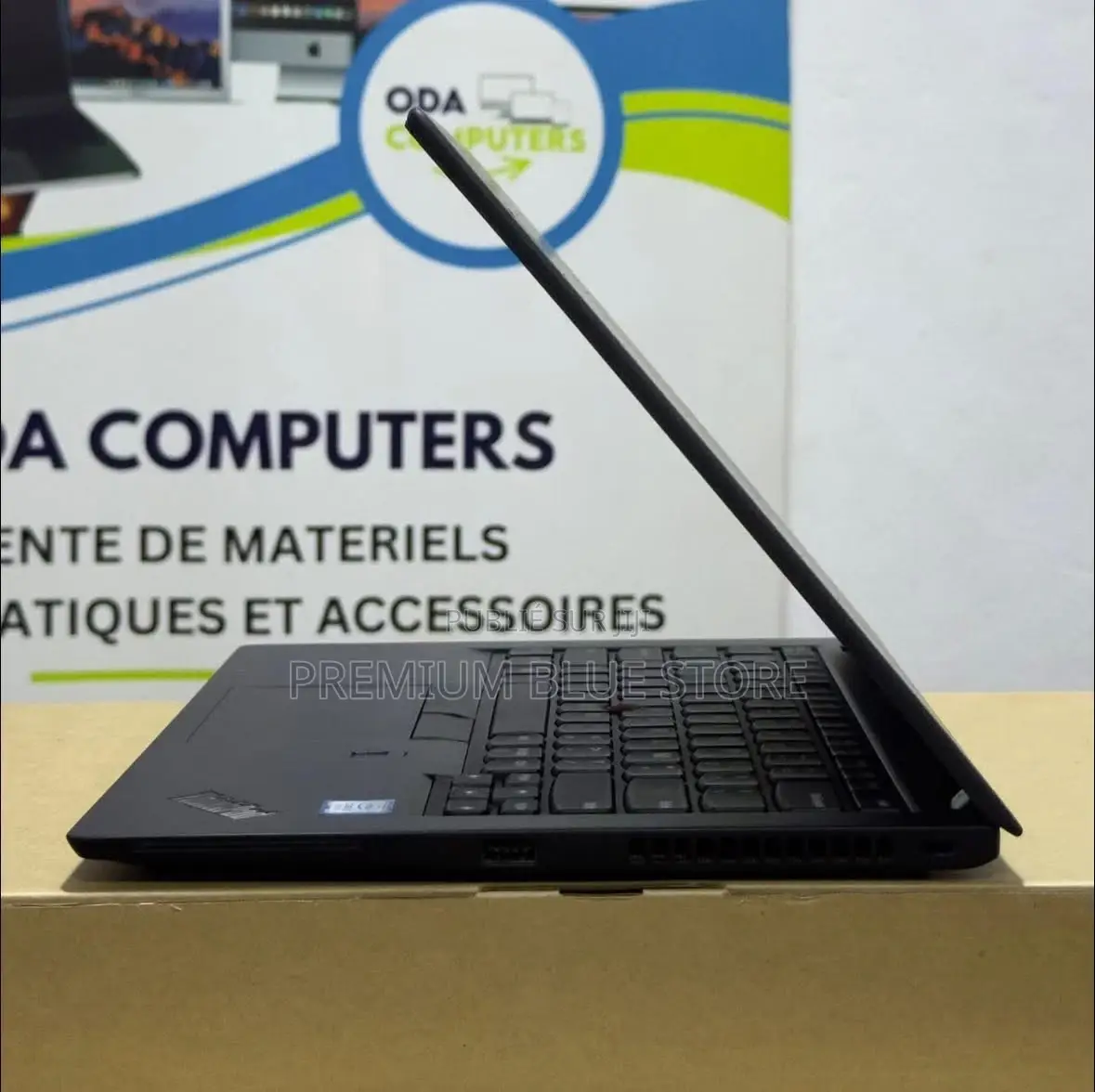 Neuf Lenovo ThinkPad T480s 8GB Intel Core I5 SSD 256GB