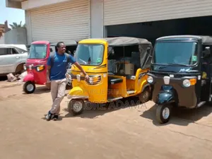 New TVS King Cargo 2022