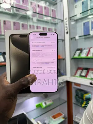 New Apple iPhone 15 Pro Max 256 GB Jaune