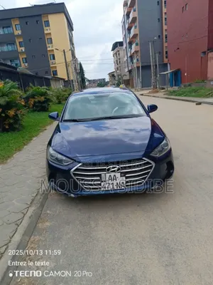 Photo - Hyundai Elantra 2018 Blue