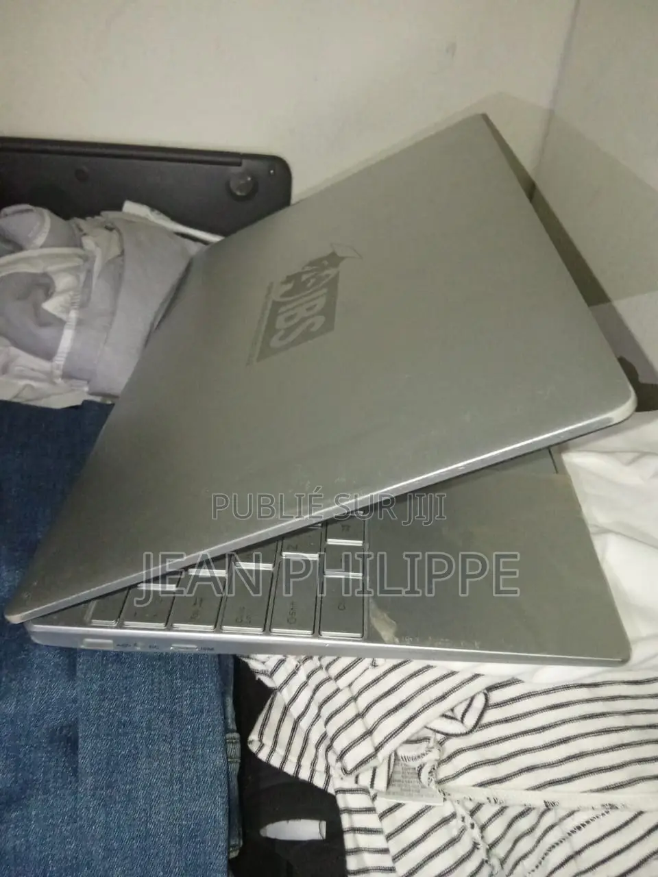 Ordinateur Portable 4GB SSD 500GB