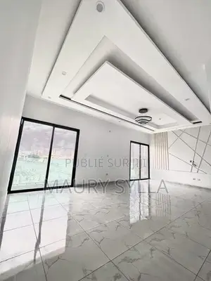 4chbre Appartement dans Sylla Maury, Cocody à Vendre