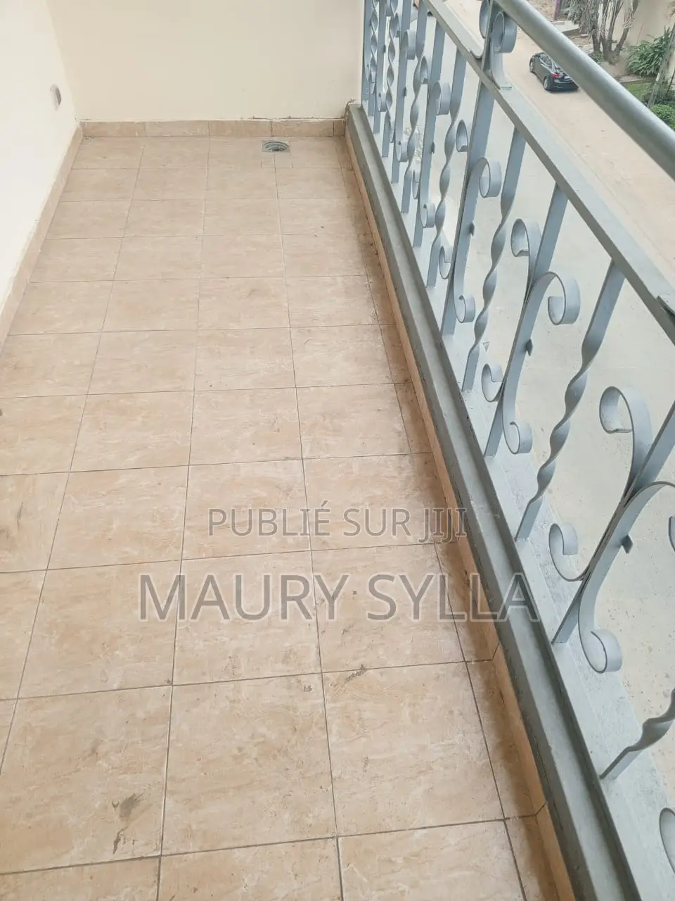 2chbre Appartement dans Sylla Maury, Cocody à Vendre