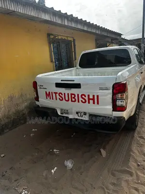 New Mitsubishi L200 2025 Blanc