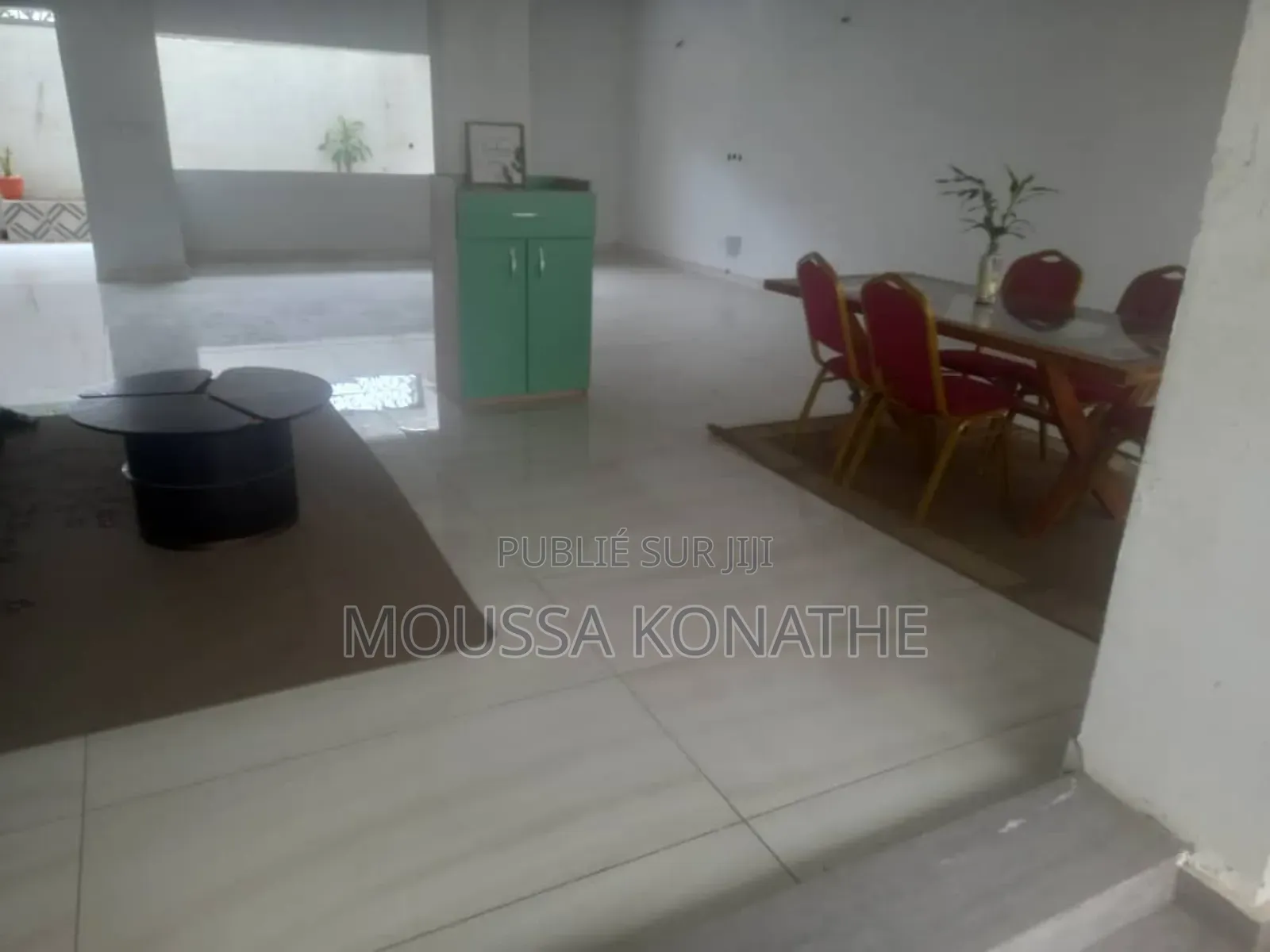 6chbre Villa dans Alliance Travel, Cocody à Vendre