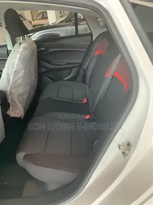 New MG ZS 2024 Blanc