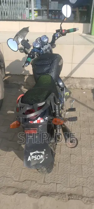 Royal Moto/Vélomoteurs 2024 Black