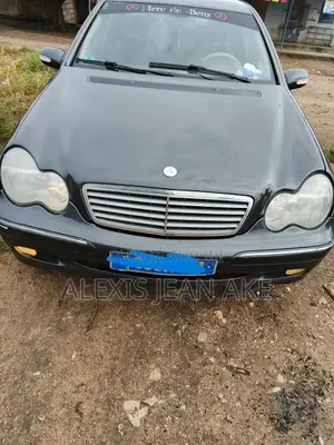 Mercedes-Benz C200 2005 Blue