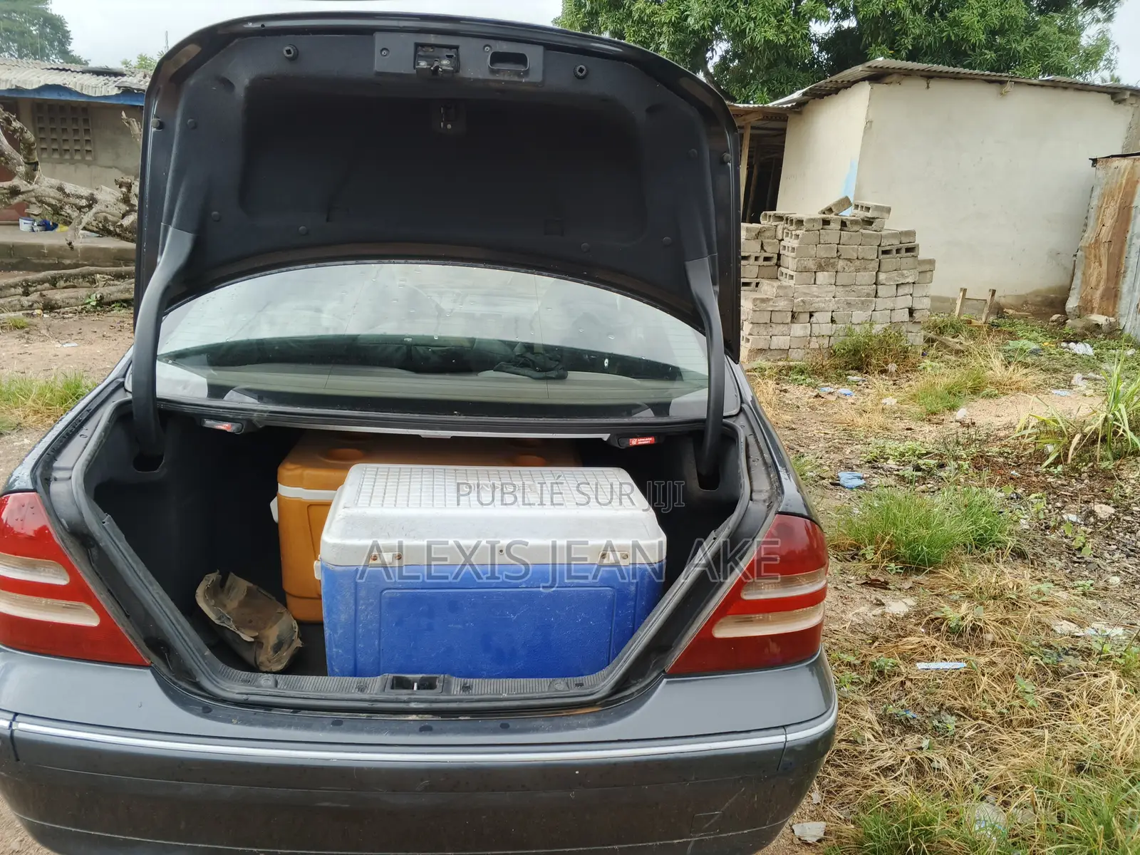 Mercedes-Benz C200 2005 Blue