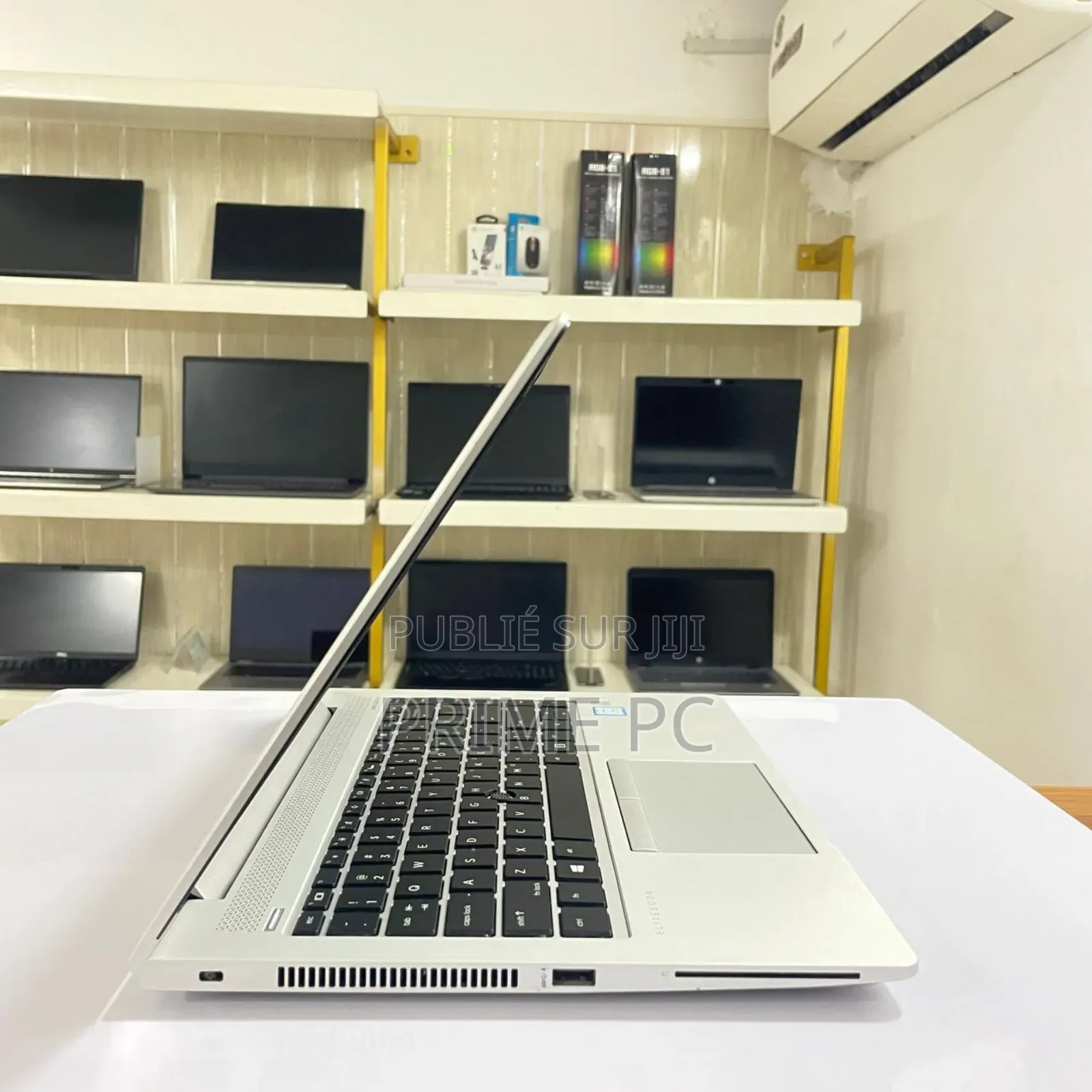 New Ordinateur Portable HP EliteBook 840 G5 8GB Intel Core I5 SSD 256GB