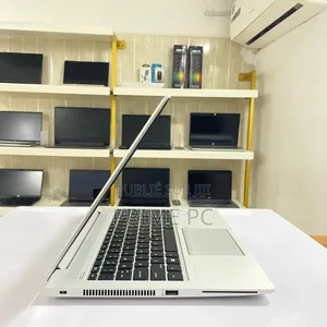 New Ordinateur Portable HP EliteBook 840 G5 8GB Intel Core I5 SSD 256GB