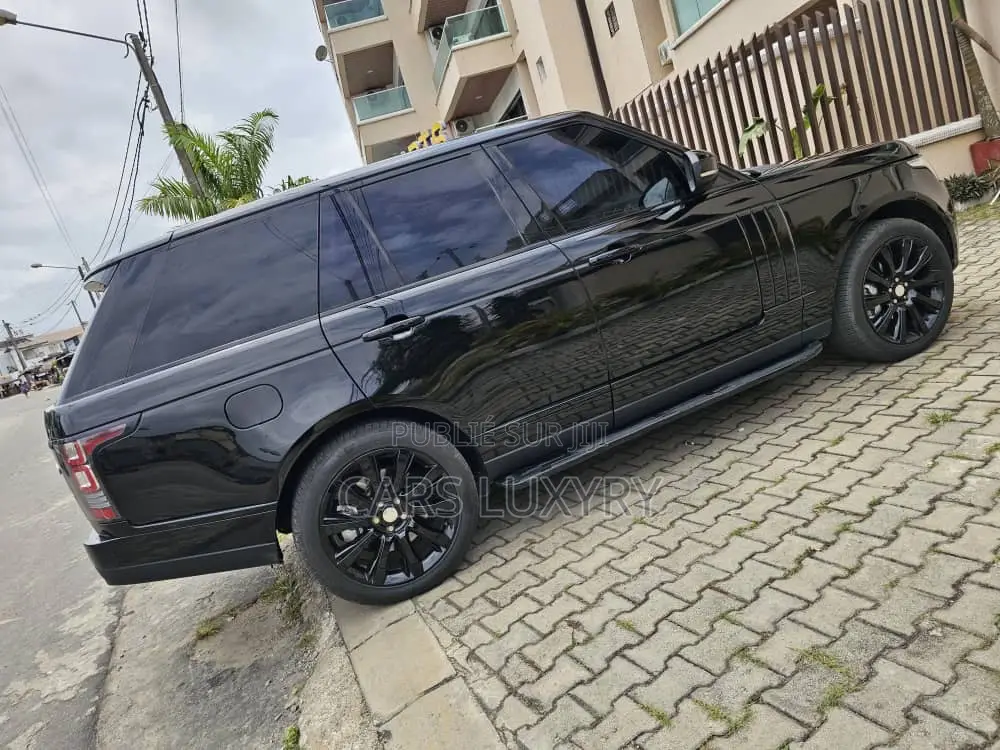 Land Rover Range Rover Vogue 2016 Black