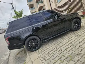 Land Rover Range Rover Vogue 2016 Black