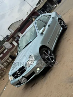 Mercedes-Benz C200 2005 Blue