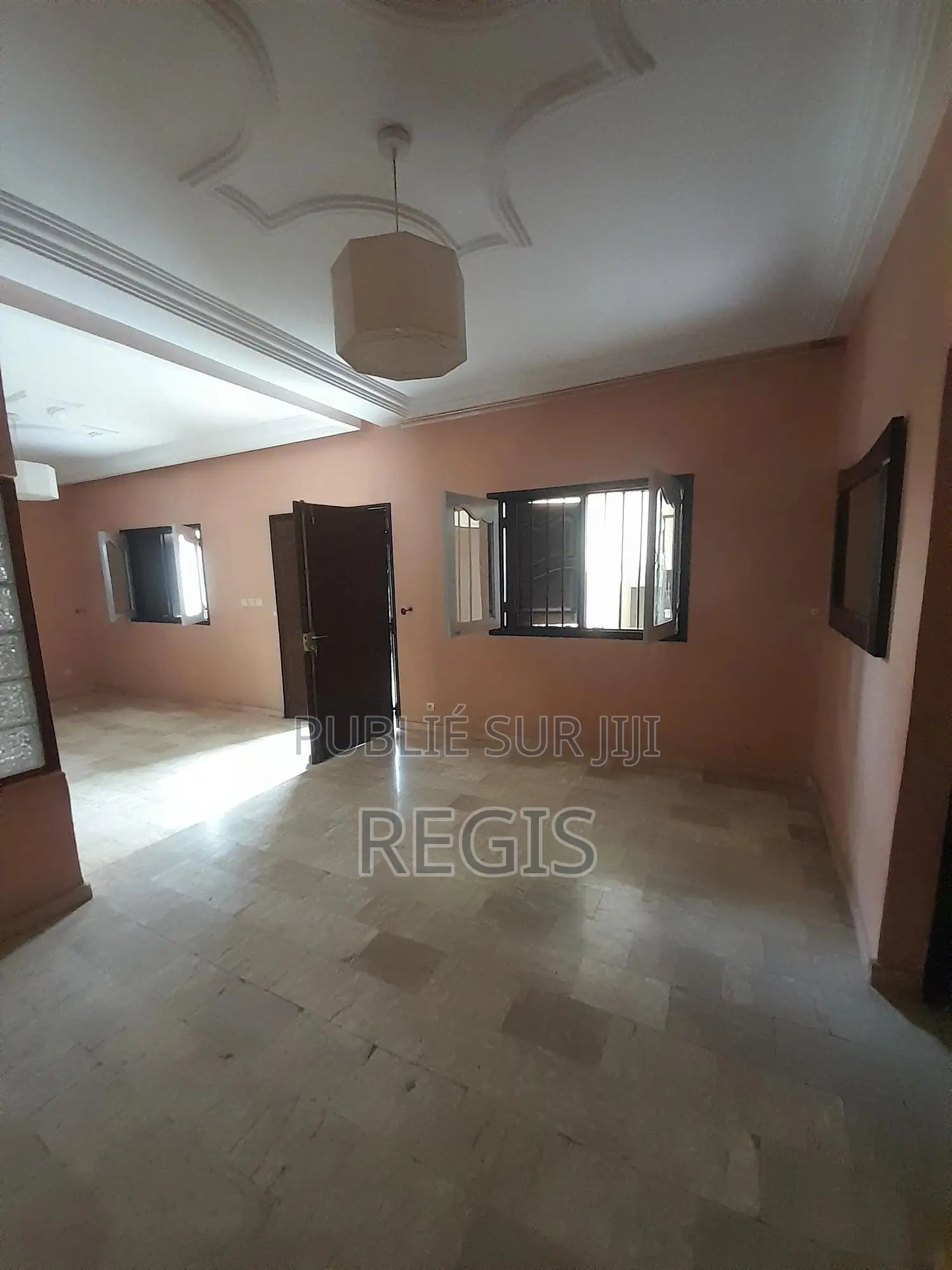 6chbre Duplex dans Duplex, Cocody à Louer