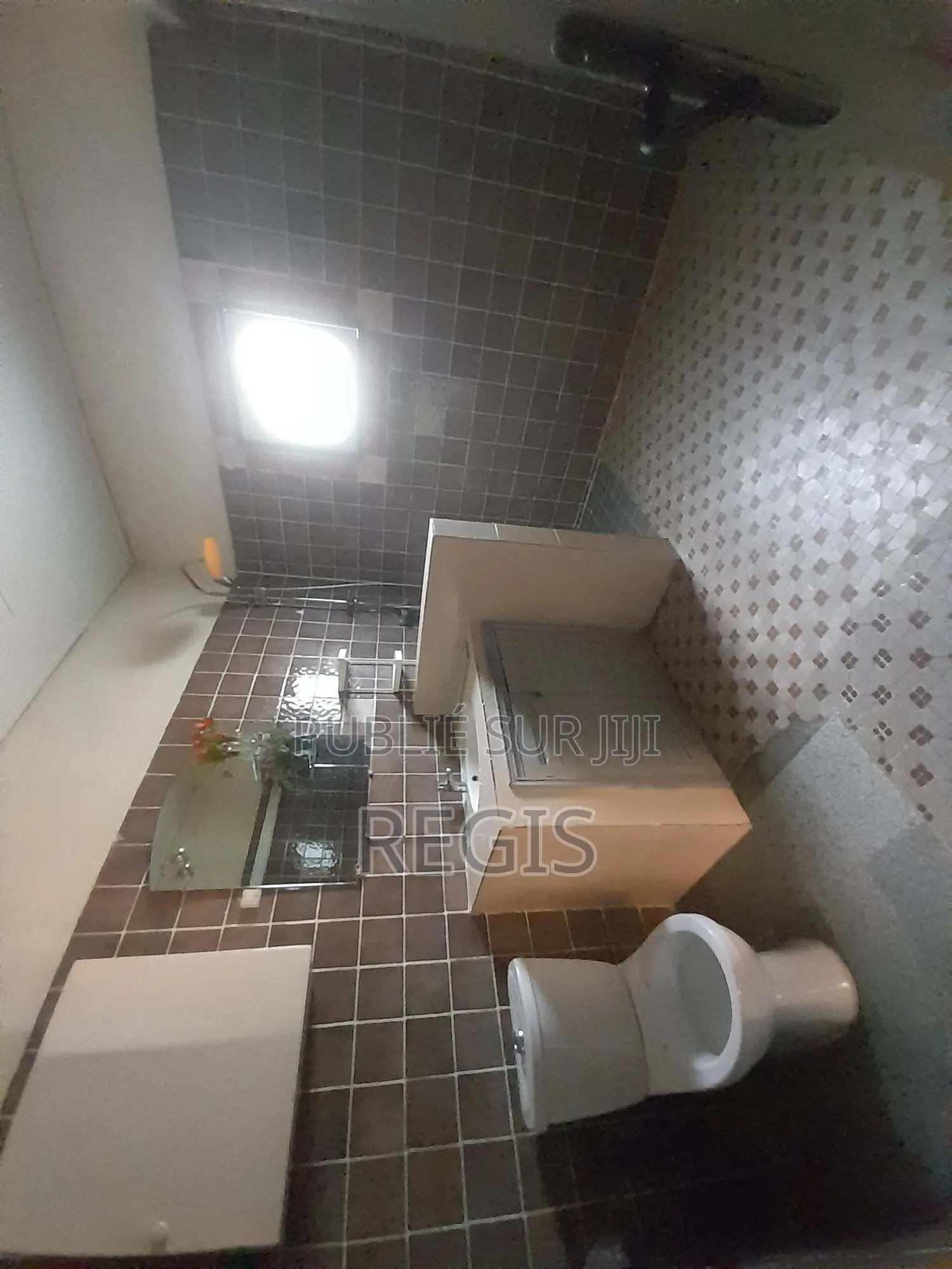 6chbre Duplex dans Duplex, Cocody à Louer