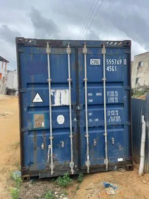4 Conteneurs 40 Pieds Chacun* Tous Papiers