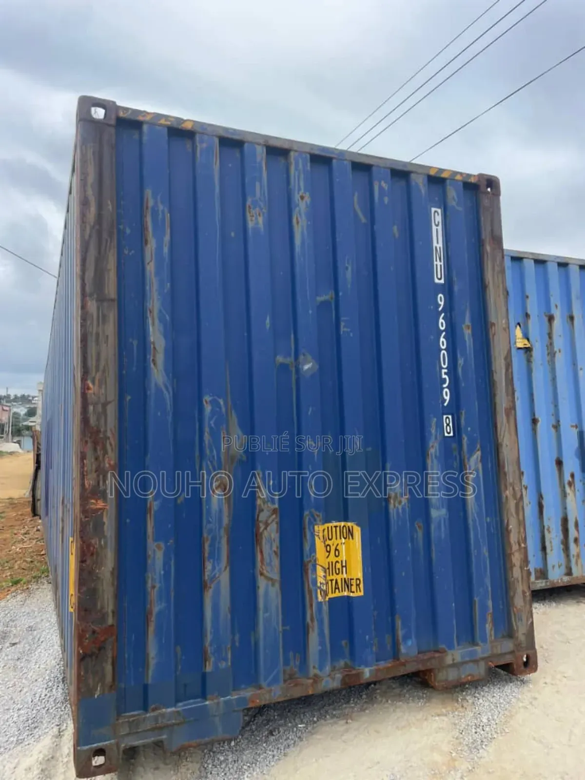 4 Conteneurs 40 Pieds Chacun* Tous Papiers