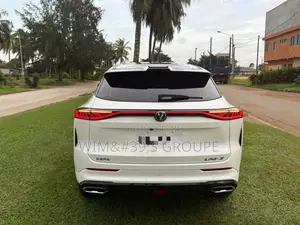 New Changan UNI-V 2025 Blanc