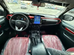 Toyota Hilux 2020 Black