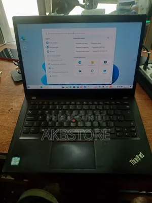 Photo - Ordinateur Portable Lenovo Thinkpad T490s 8GB Intel Core 5 SSD 256GB