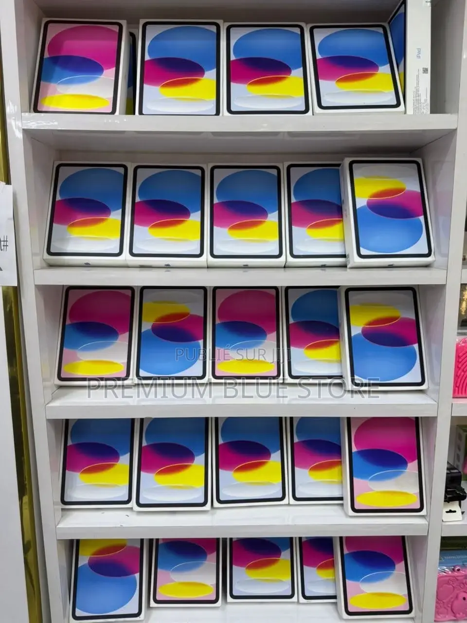 Neuf Apple iPad (2025) 256 GB