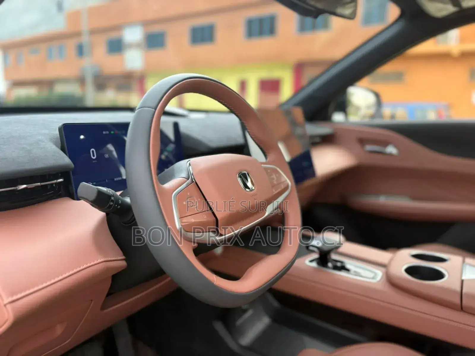Neuf Changan UNI-K 1.5 Hybrid FWD 2025 Blanc