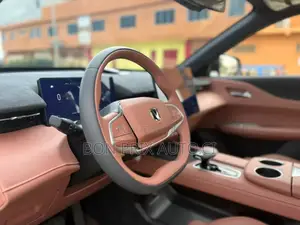 Neuf Changan UNI-K 1.5 Hybrid FWD 2025 Blanc