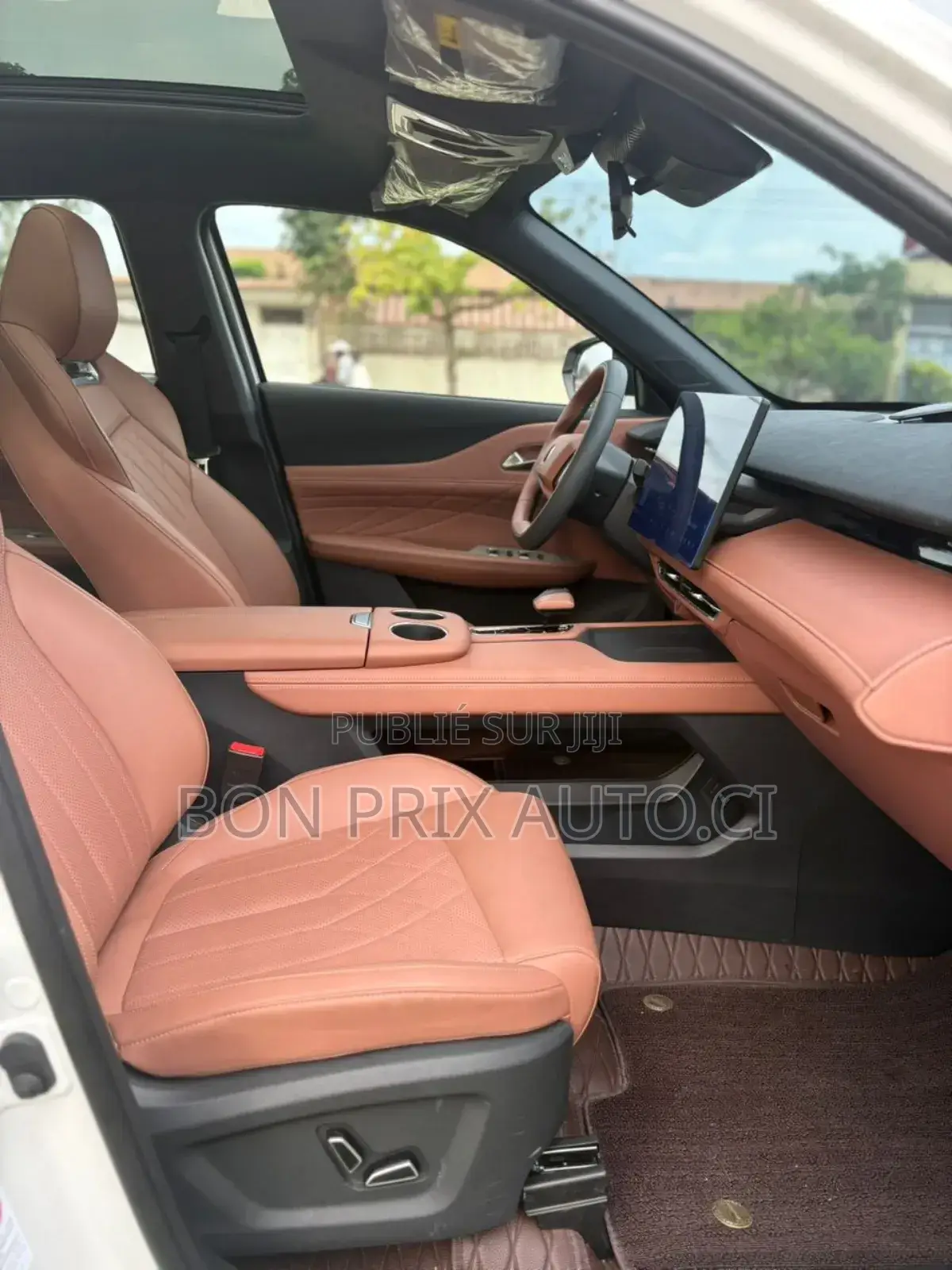 Neuf Changan UNI-K 1.5 Hybrid FWD 2025 Blanc
