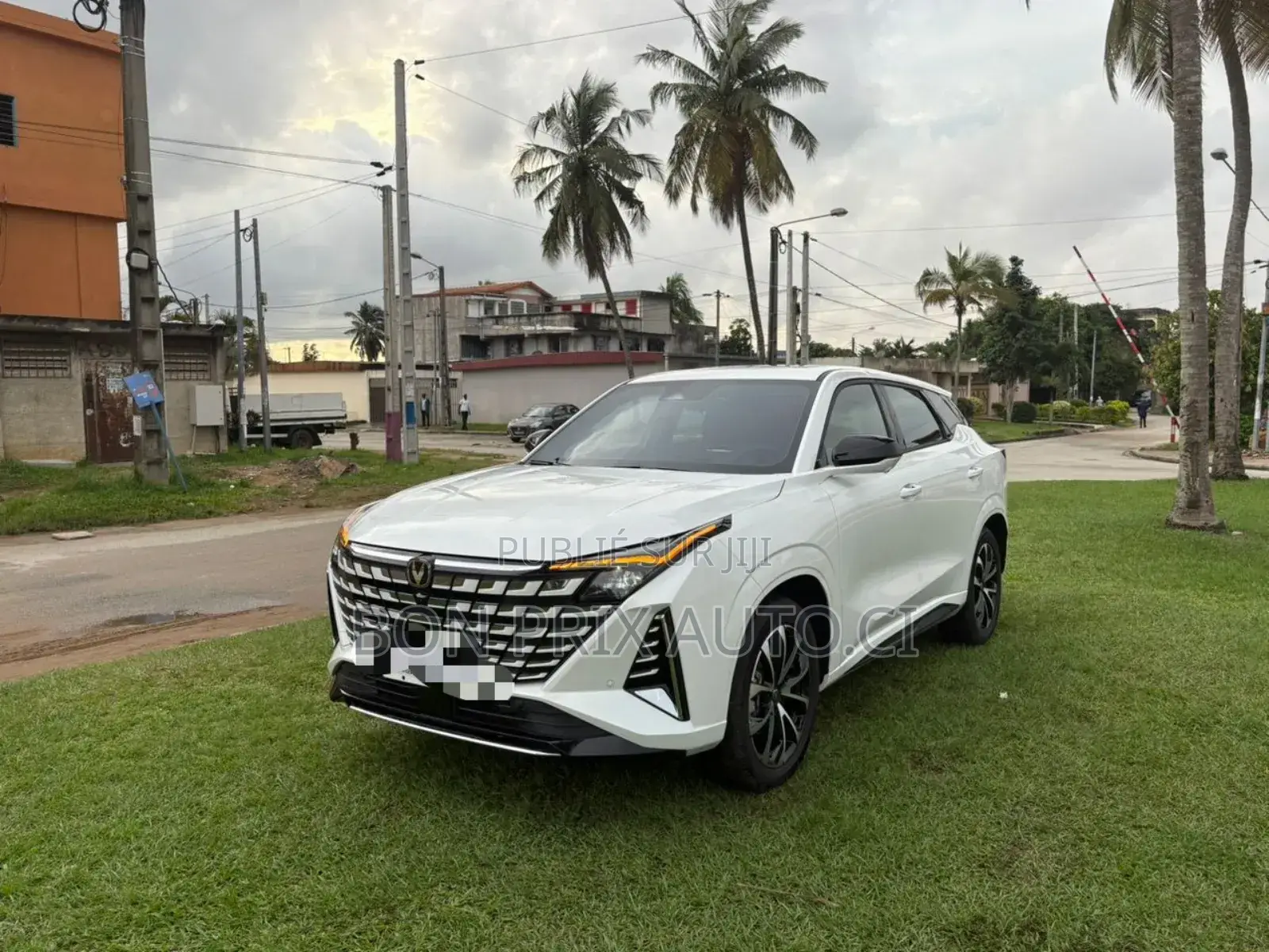 Neuf Changan UNI-K 1.5 Hybrid FWD 2025 Blanc