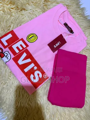 Tee-Shirts Et Collant