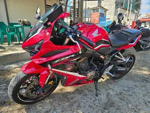 Honda CBR 2021 Rouge