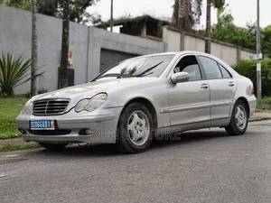Mercedes-Benz C220 2001 Argenté