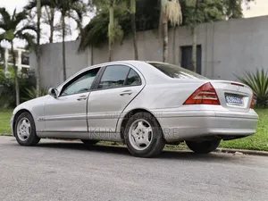Mercedes-Benz C220 2001 Argenté