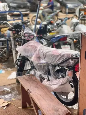 New TVS HLX 125 2023