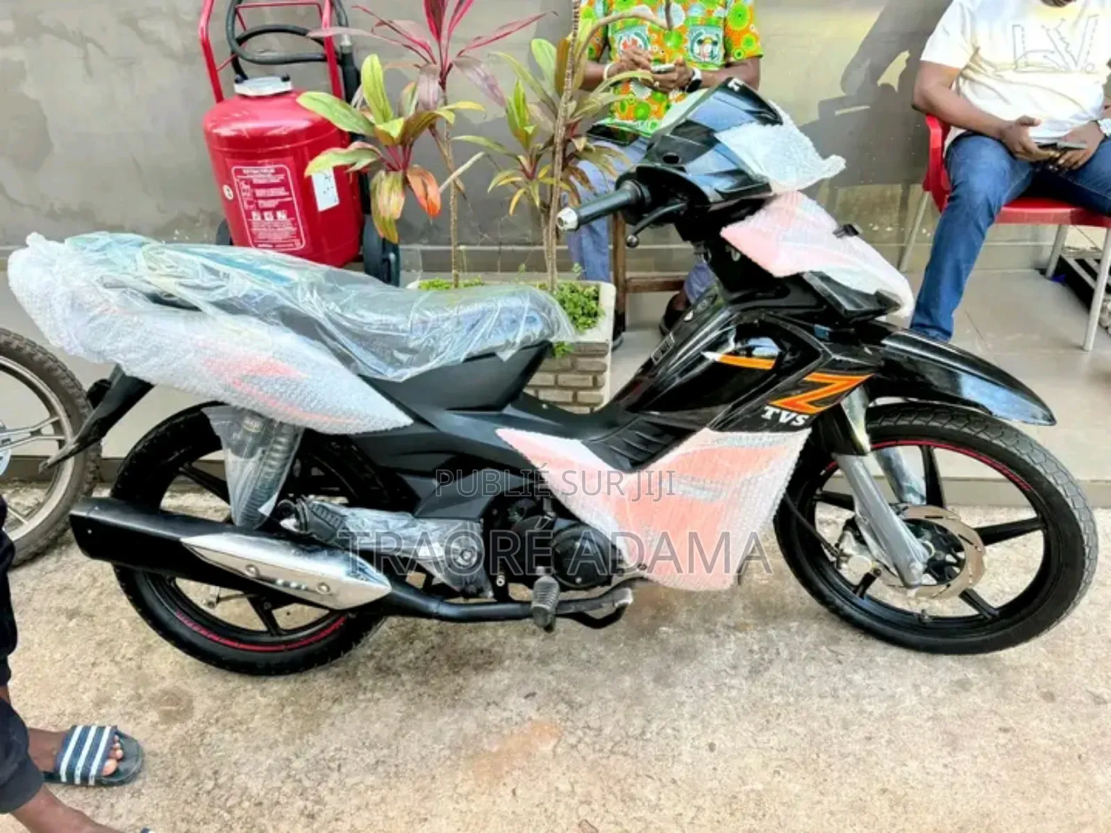 New TVS HLX 125 2024