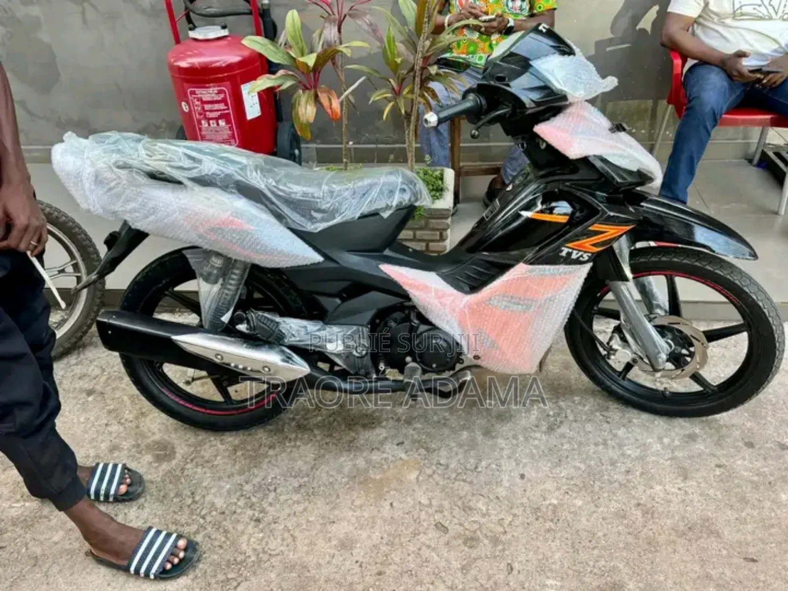 New TVS HLX 125 2024