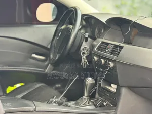 BMW 3 Series 316i RWD 2004 Gris