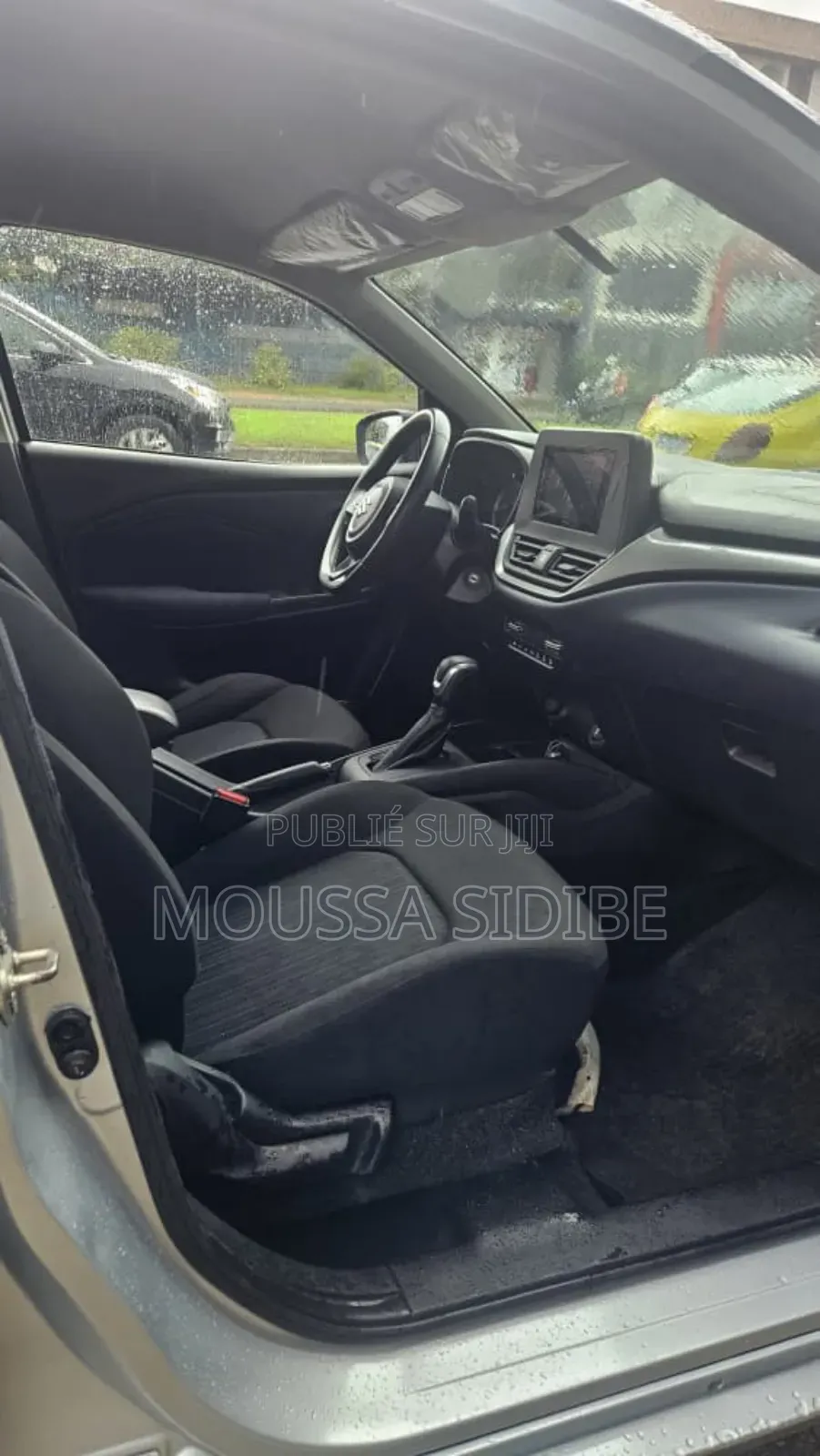 Suzuki Baleno 2023 Gris